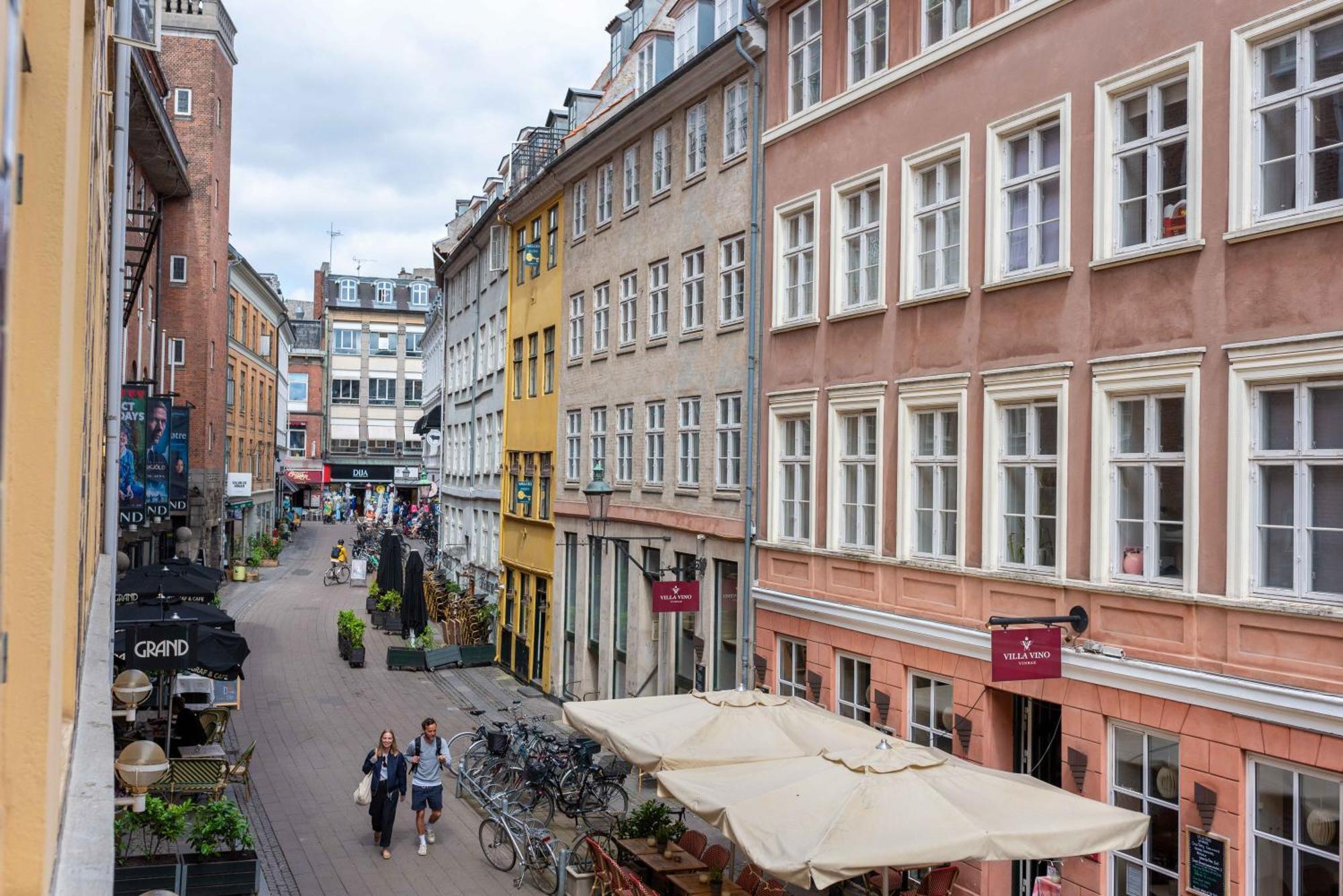 Spacious Tivoli Gardens Apartment W 3 Bedrooms København Ngoại thất bức ảnh